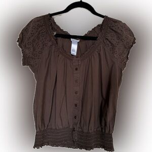 Liz & Co Brown Eyelet Sleeve Peasant Blouse Smocked Waist Medium
